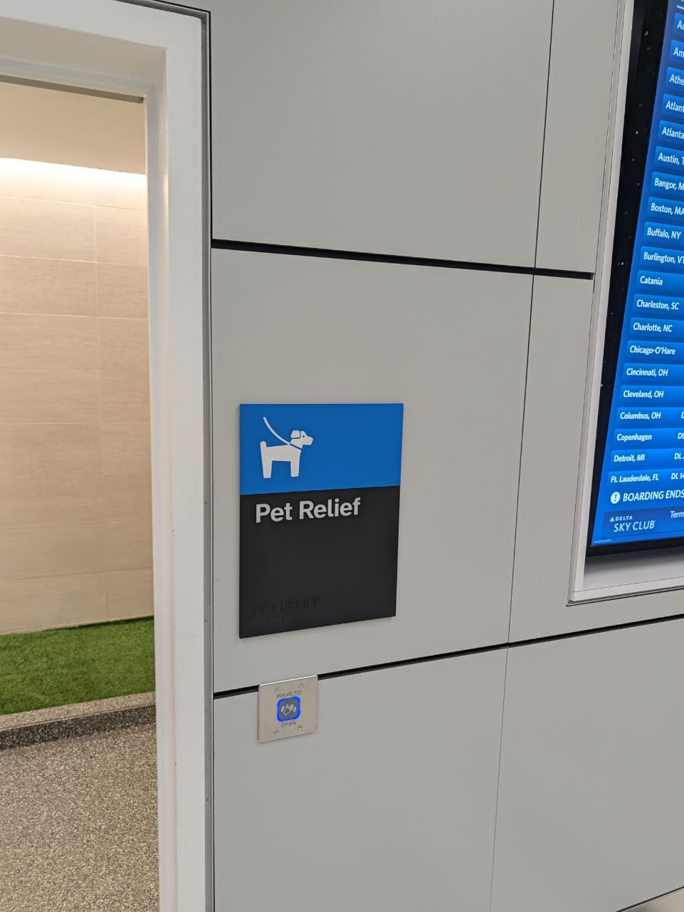 Pet Relief Bereich JFK